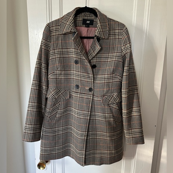 H&M Jackets & Blazers - Gorgeous H&M Houndstooth Coat